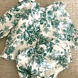 Toile green